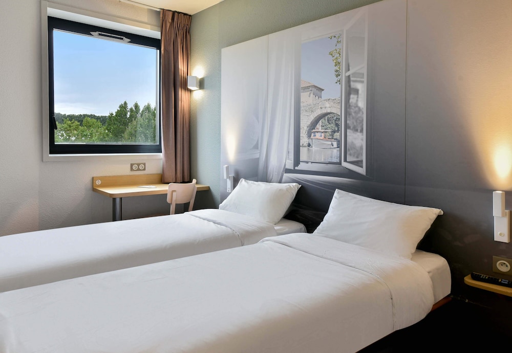 STANDARD, TWIN BEDS