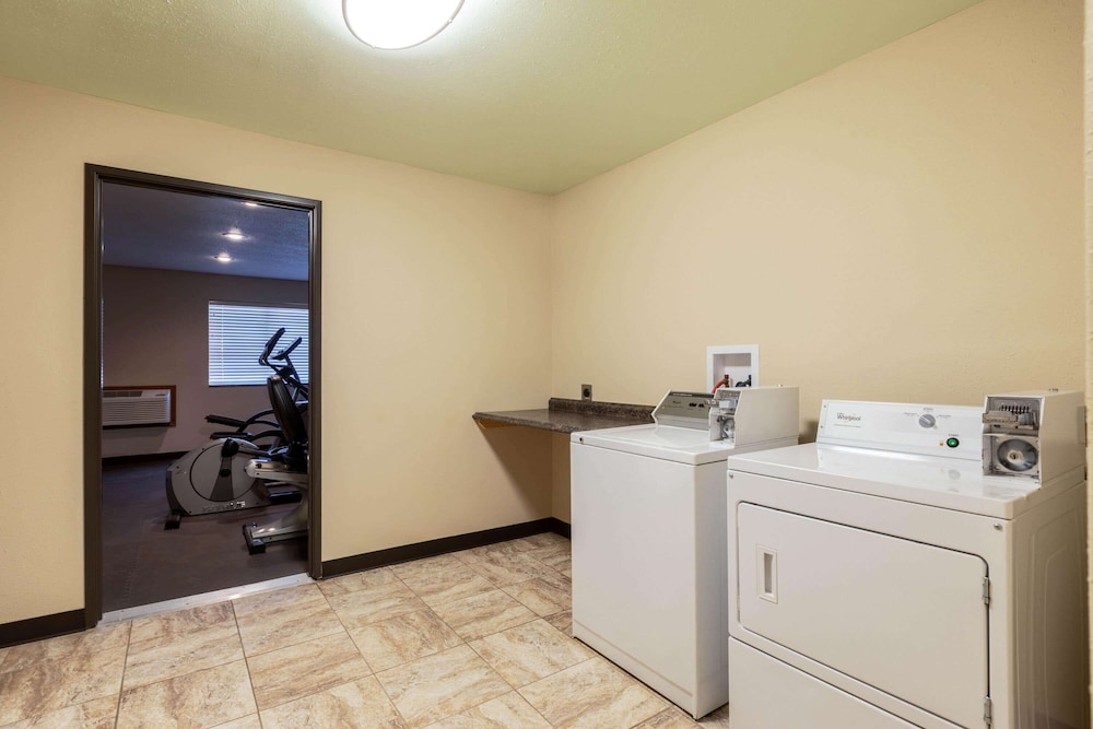 Baymont by Wyndham Spearfish 37/40