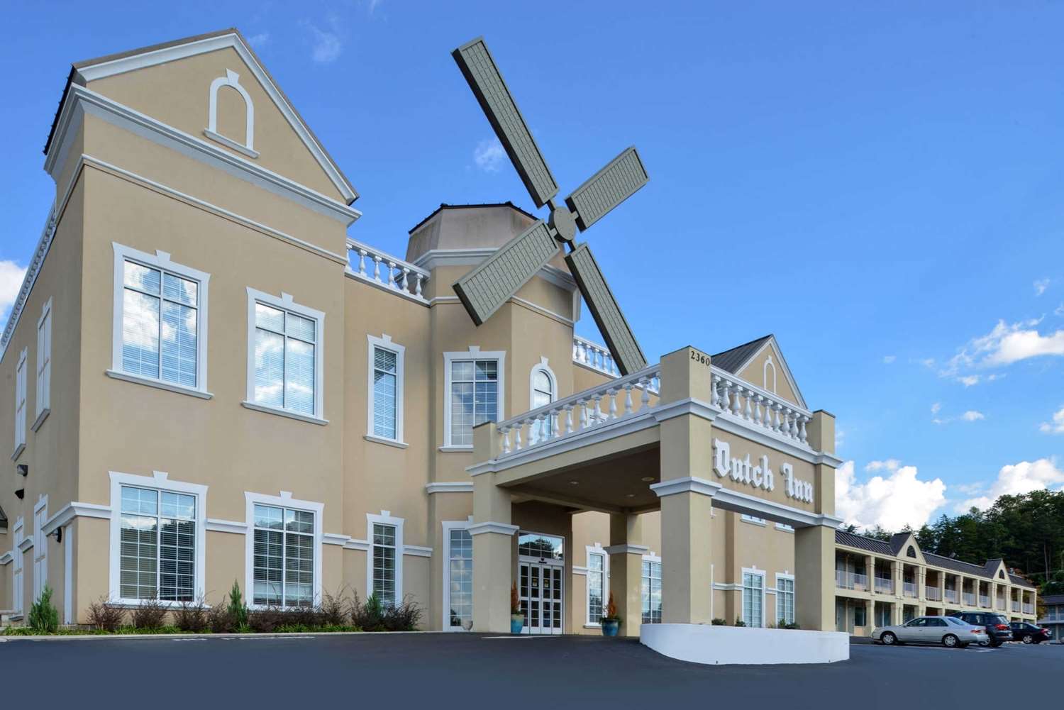 Dutch Inn Hotel 21/22