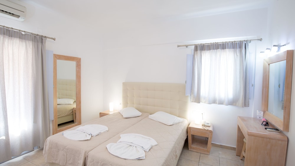 Erato Apartments Santorini 13/75