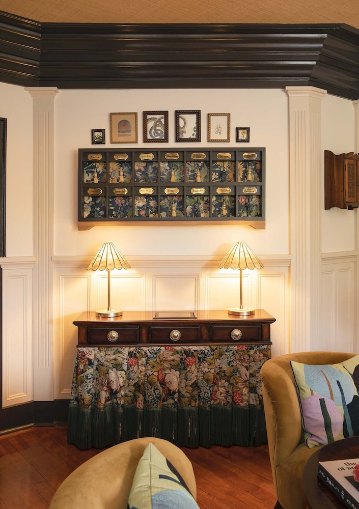 Life House, Nantucket 45/62