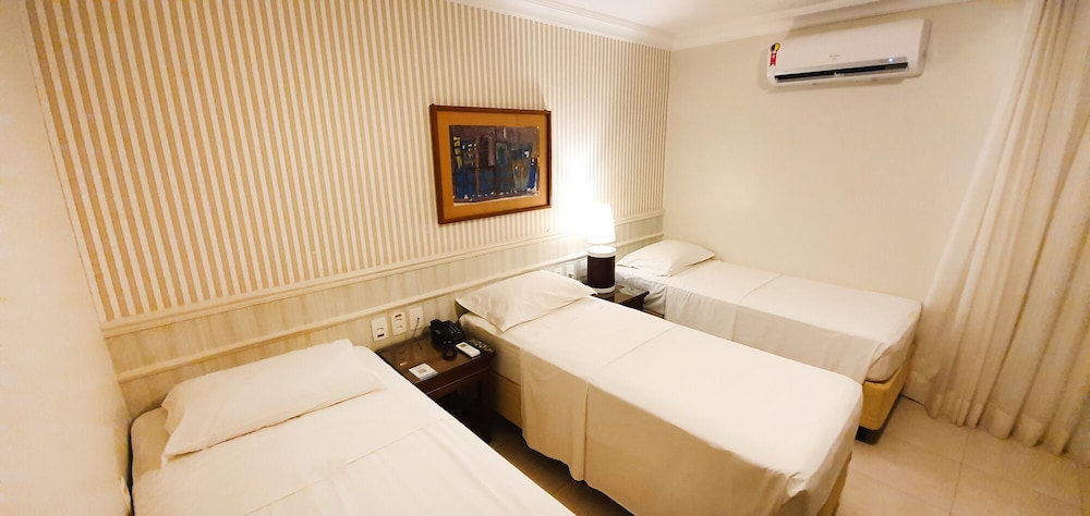 STANDARD, TRIPLE, 3 BEDS
