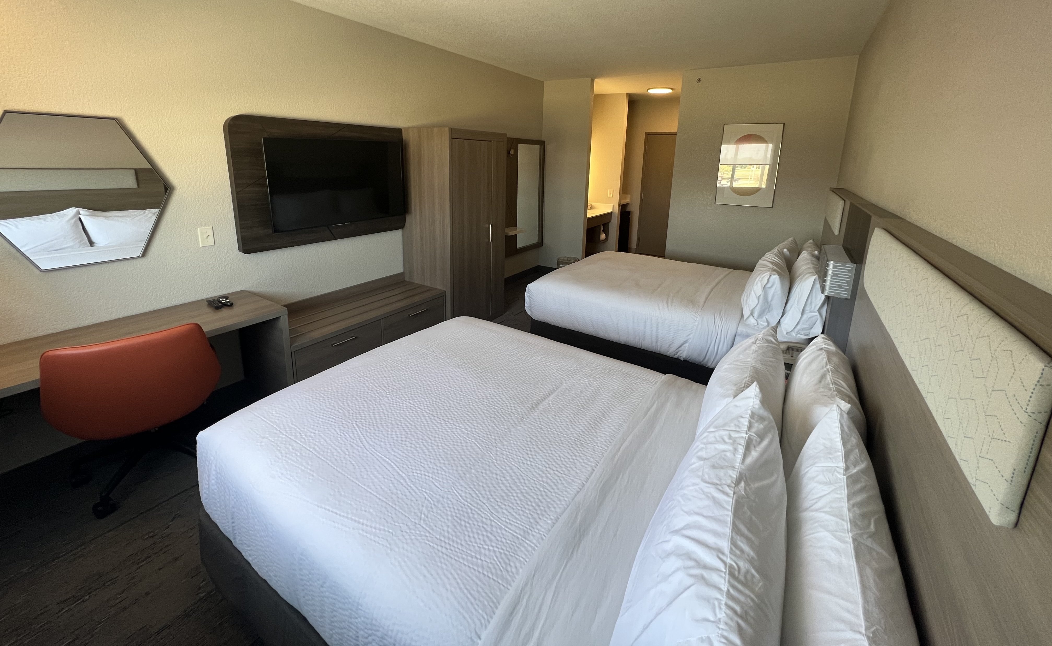 Holiday Inn Express Wichita North - Park City 7/38