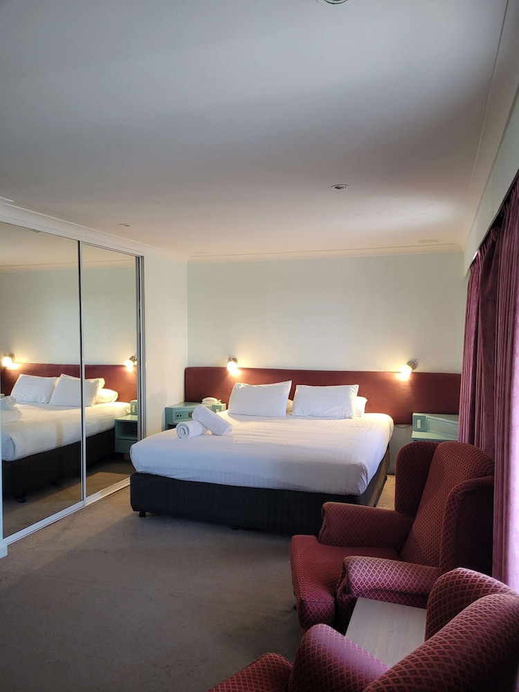 SureStay by Best Western The Clarence on Melville 19/29