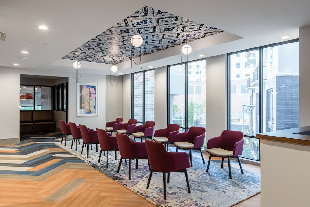 Locale The Gulch Nashville 40/50