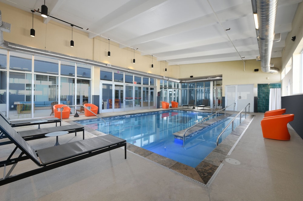 Aloft Lubbock 18/26