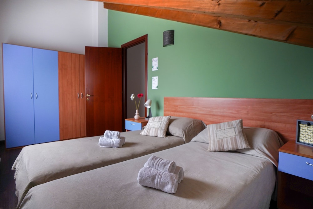 Expo Residence Rho 8/50