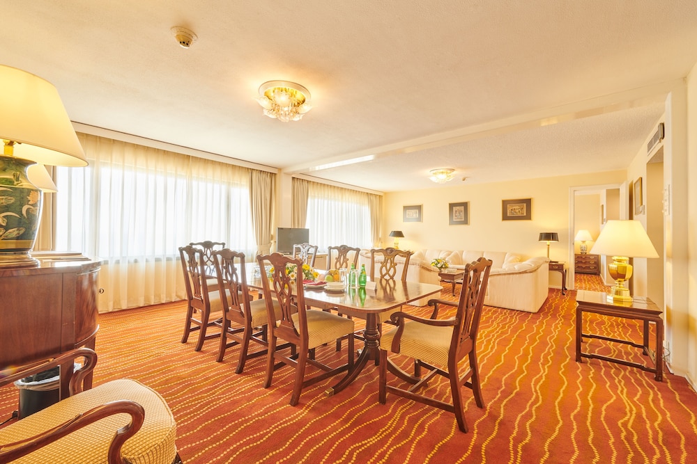 Radisson Blu Hotel, Galadari Colombo 54/63