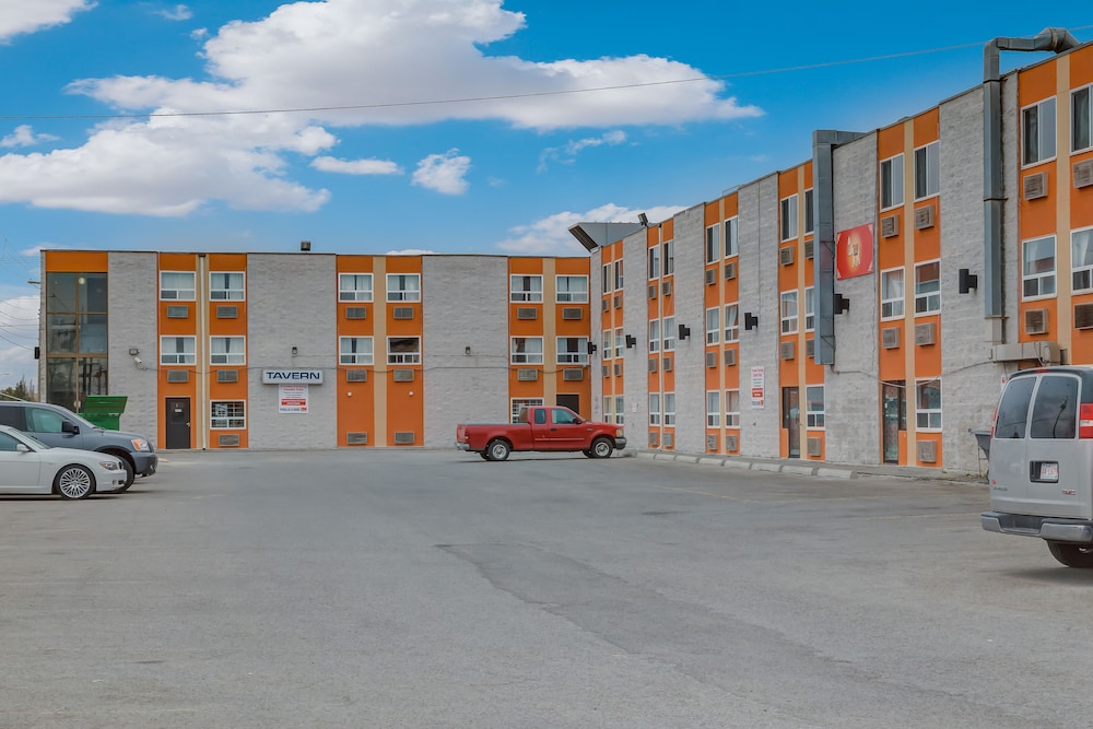 Airport Travellers Inn 44/51