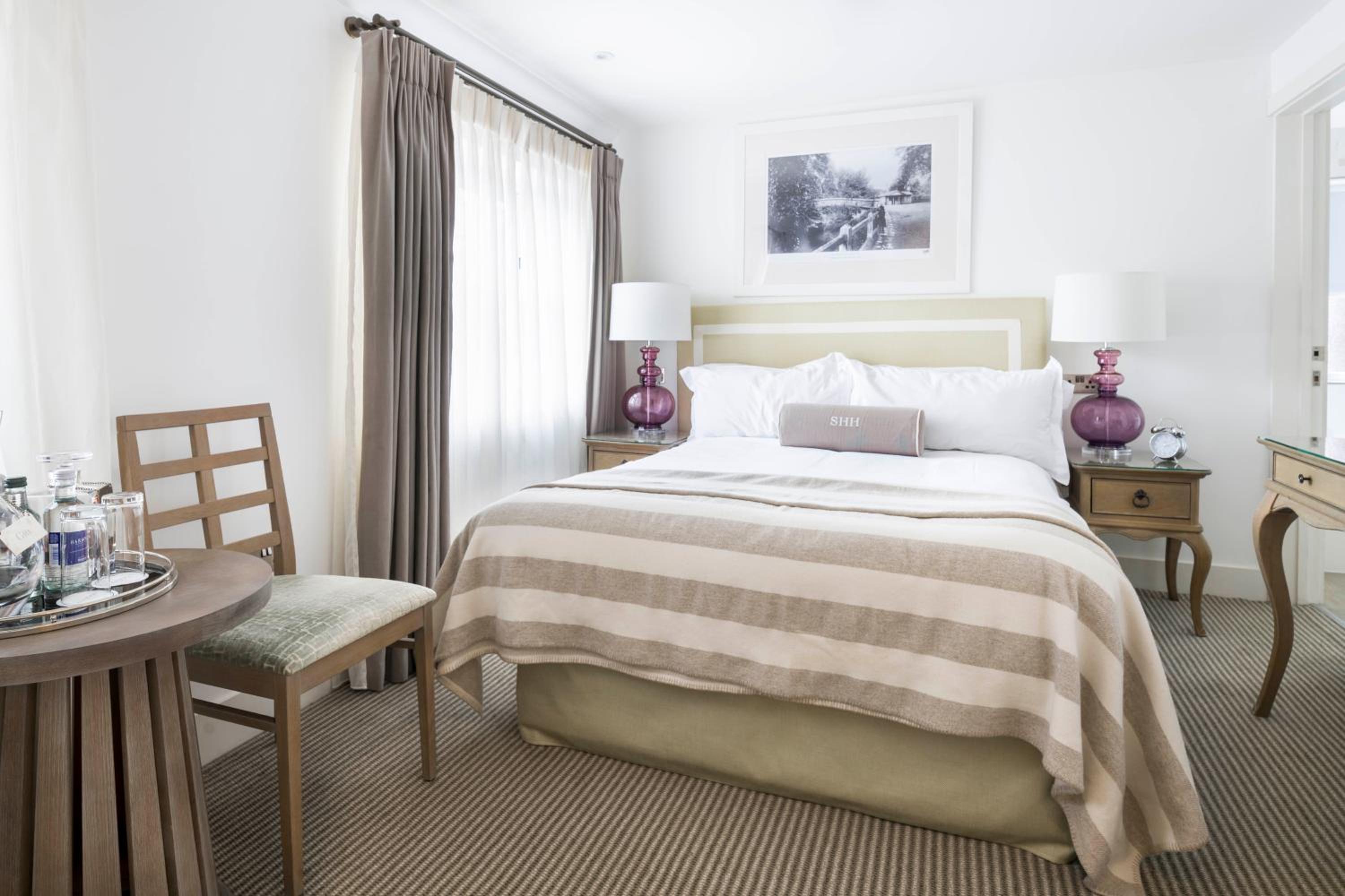 Cozy, Double Bed, Inland View