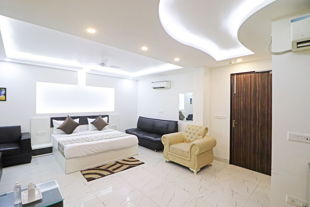 Oyo 10274 Hotel Aamara 43/61
