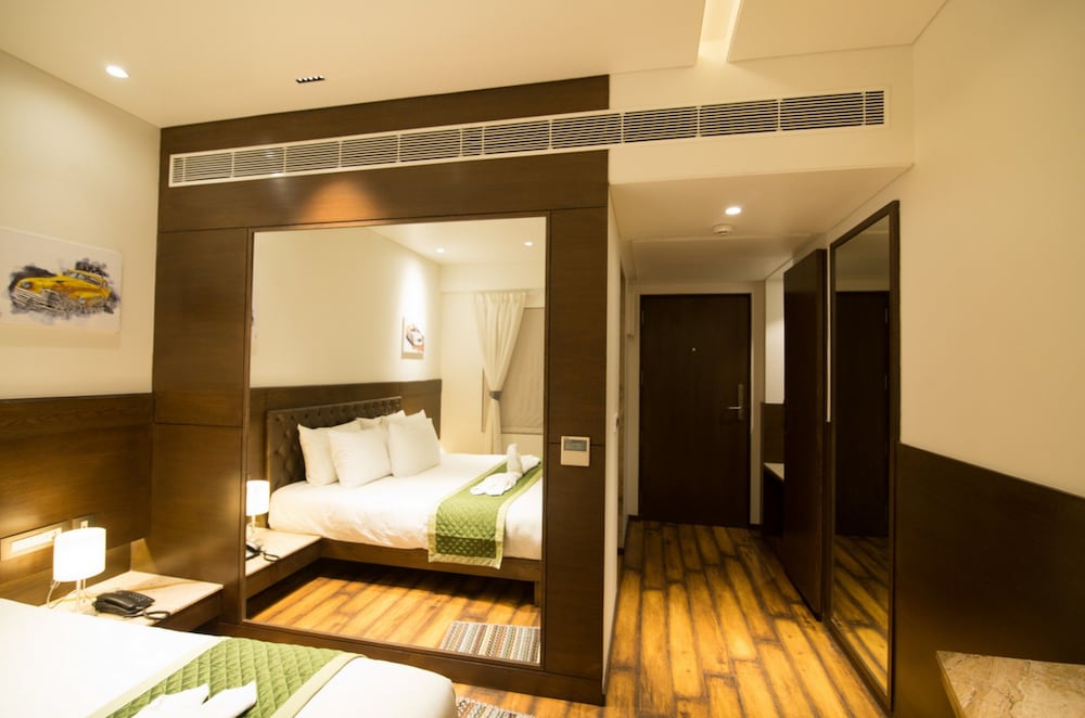 Hotel De Nada 27/43