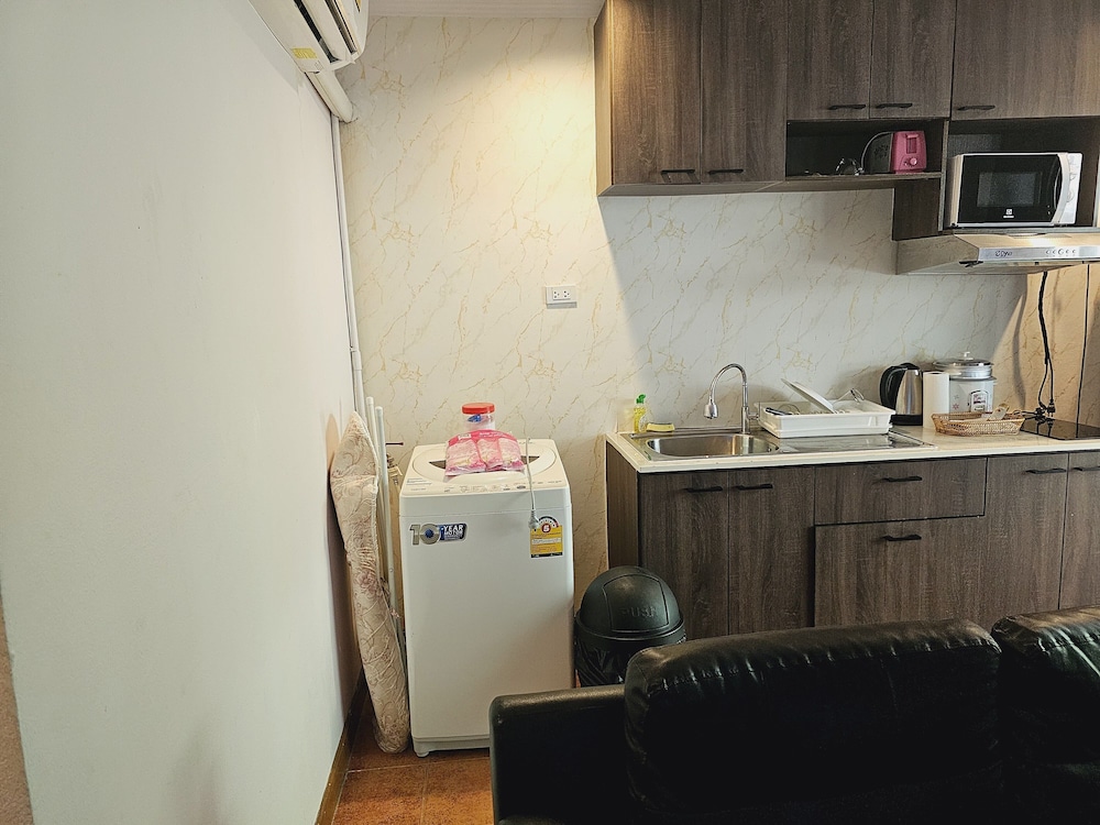 Patong Central Residence & Apartment 50/50