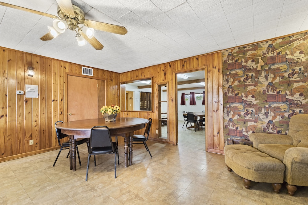 Thunderbird Resort & Event Center 62/80