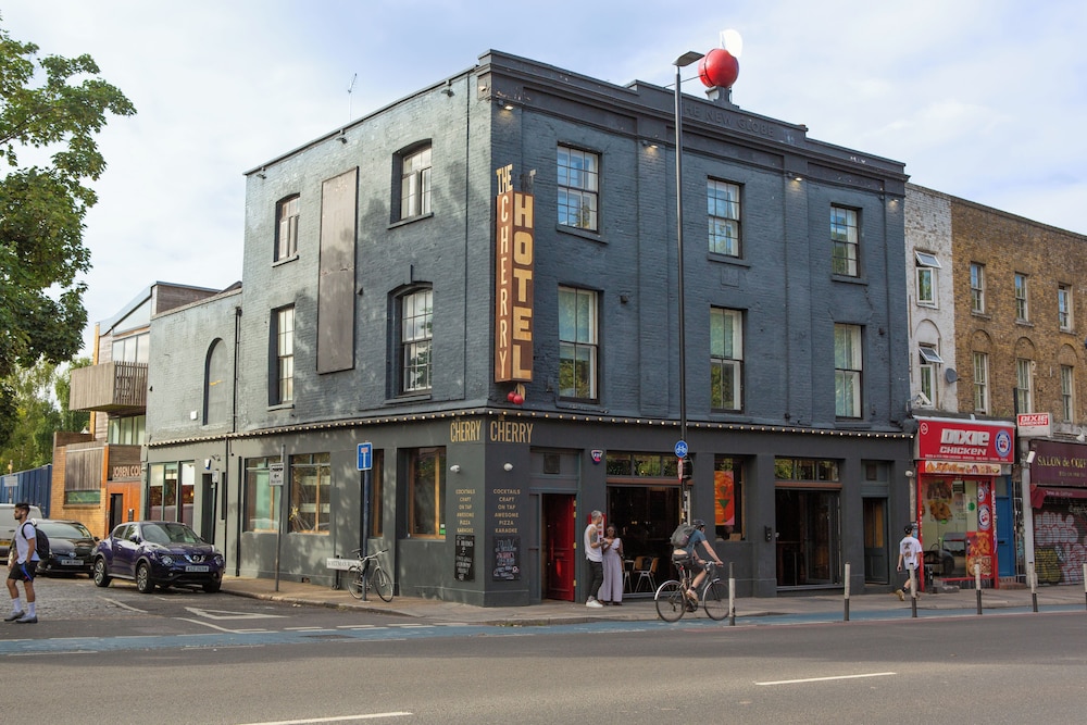 The Cherry Rooms 37/45