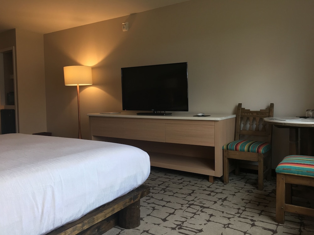 Hotel Don Fernando de Taos, Tapestry Collection by Hilton 13/80