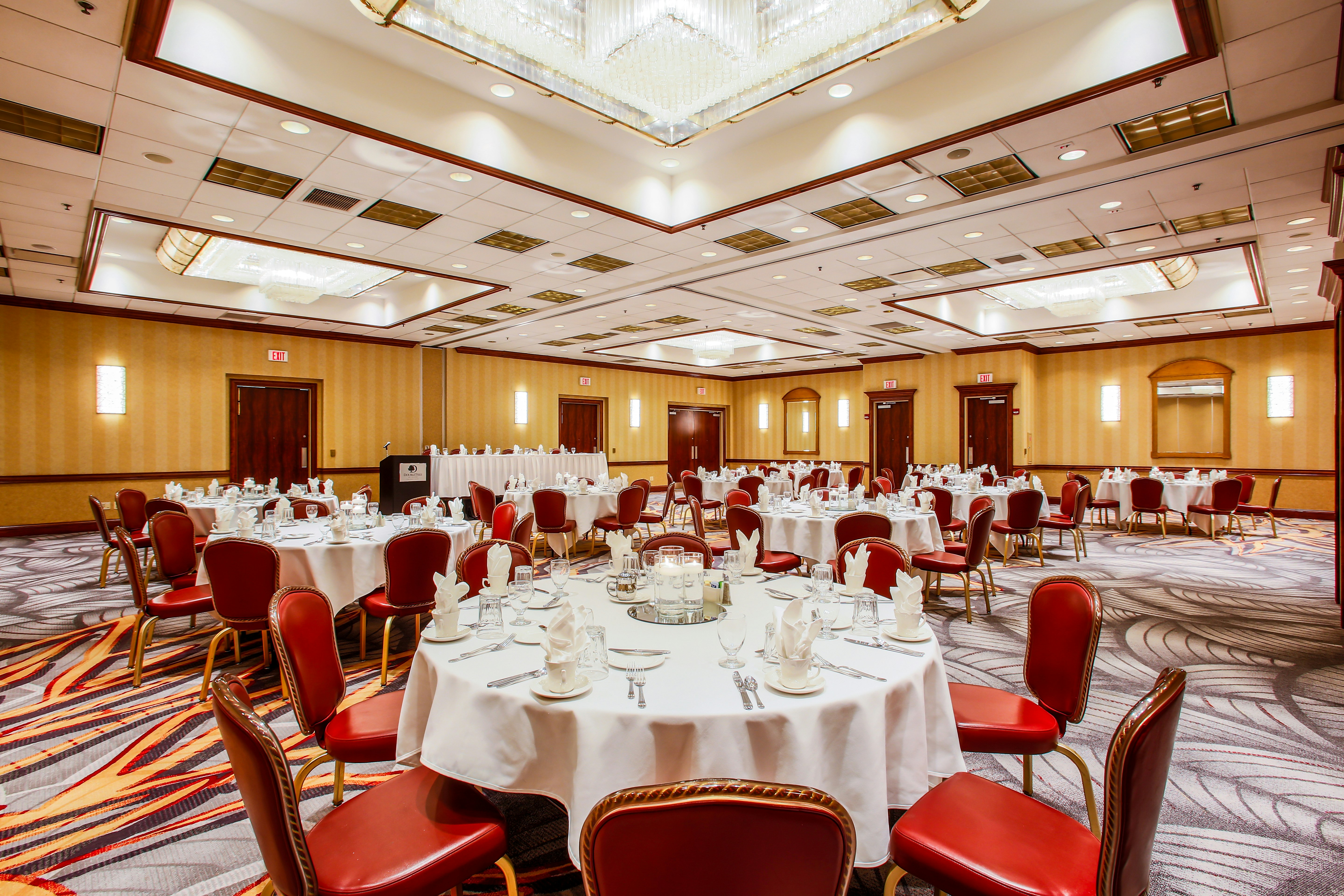 Doubletree By Hilton Chicago Alsip 68/78