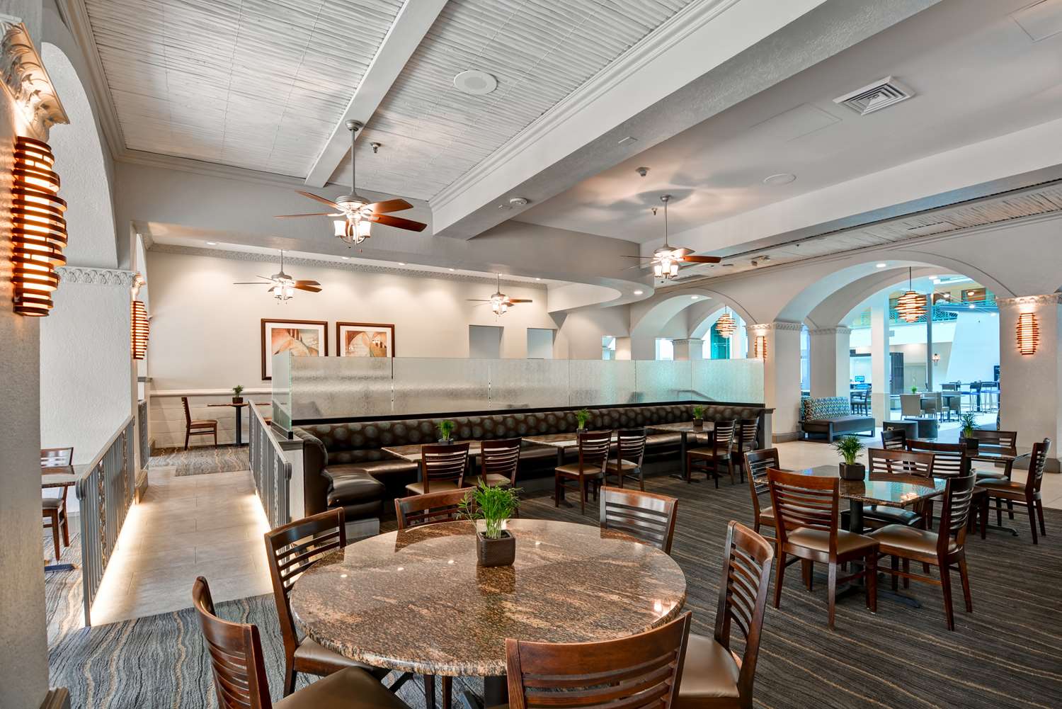 restaurant cafeteria