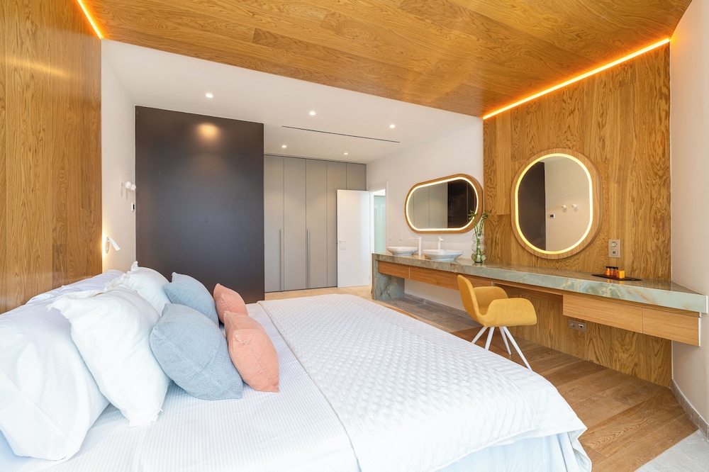 Leiro Residences 15/50