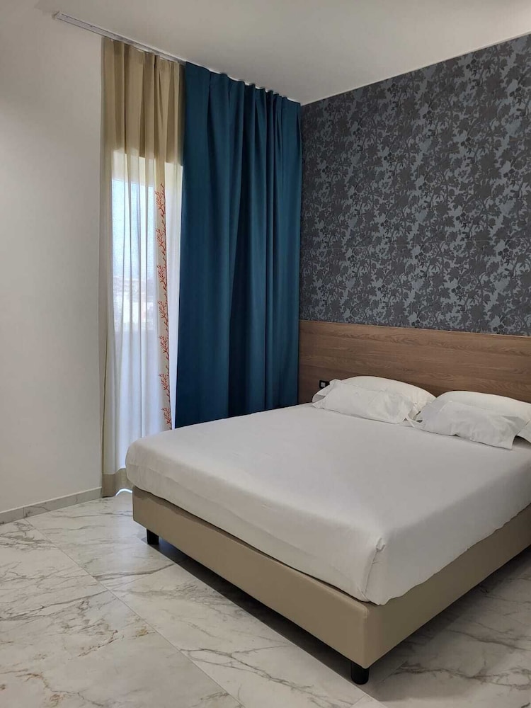 Hotel Maiuri 10/49
