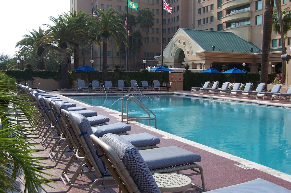 Florida Hotel and Conference Center 26/58