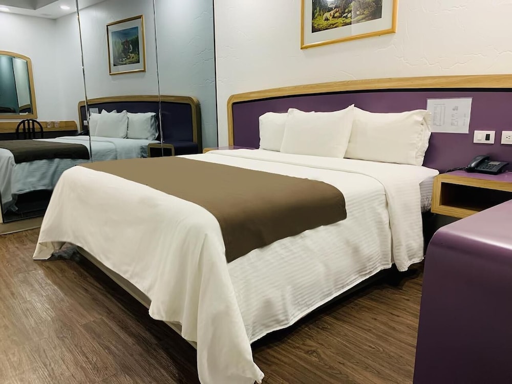 Hotel Menara 37/53