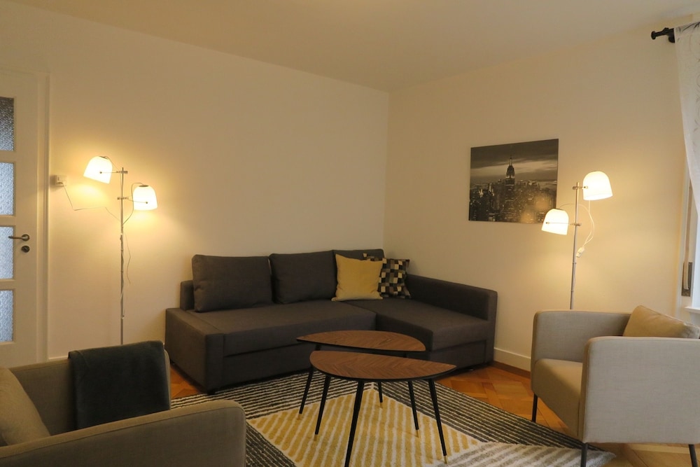 Newly Furnished Apartments In Zurich 23/50