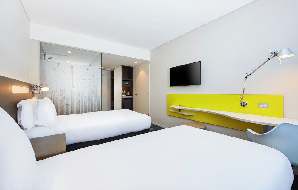 Standard, Twin Beds