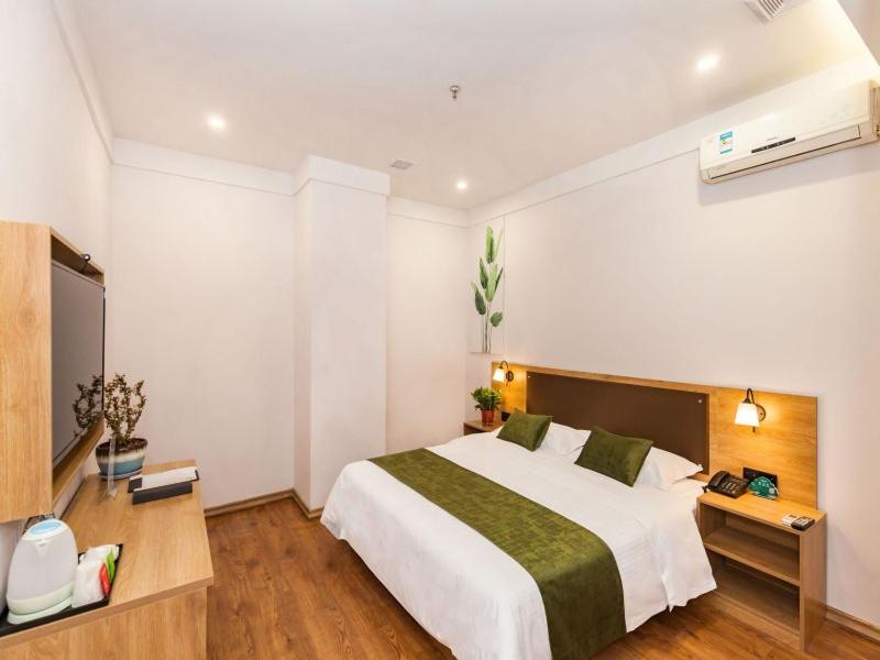 Room at GreenTree Inn Dalian Airport New District Xinzhaizi Express Hotel, DALIAN