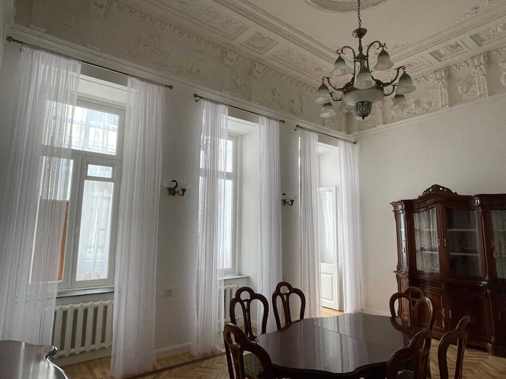 Passage Boutique Hotel 60/78