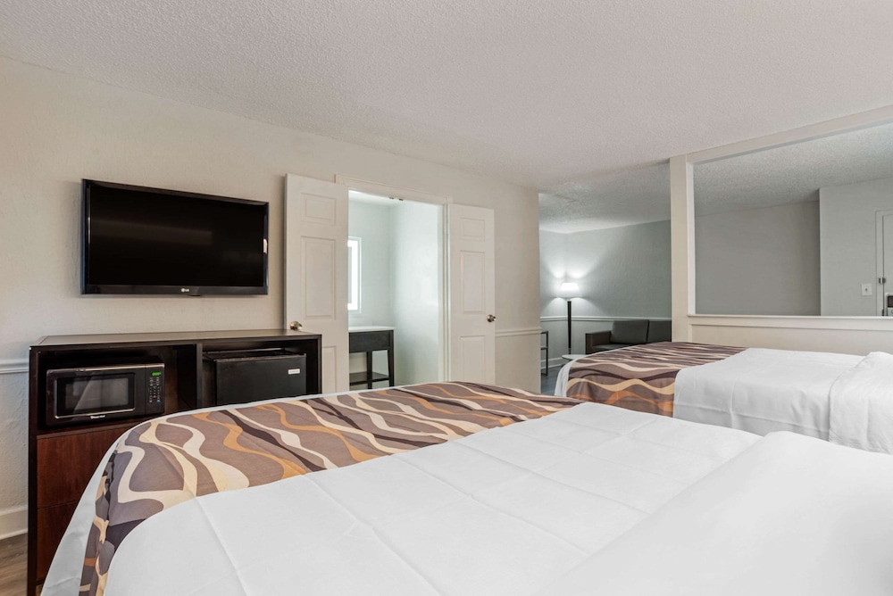 Baymont by Wyndham Montgomery AL 7/25