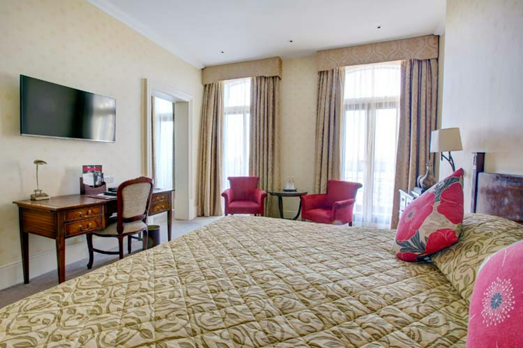Petersham Hotel 36/50