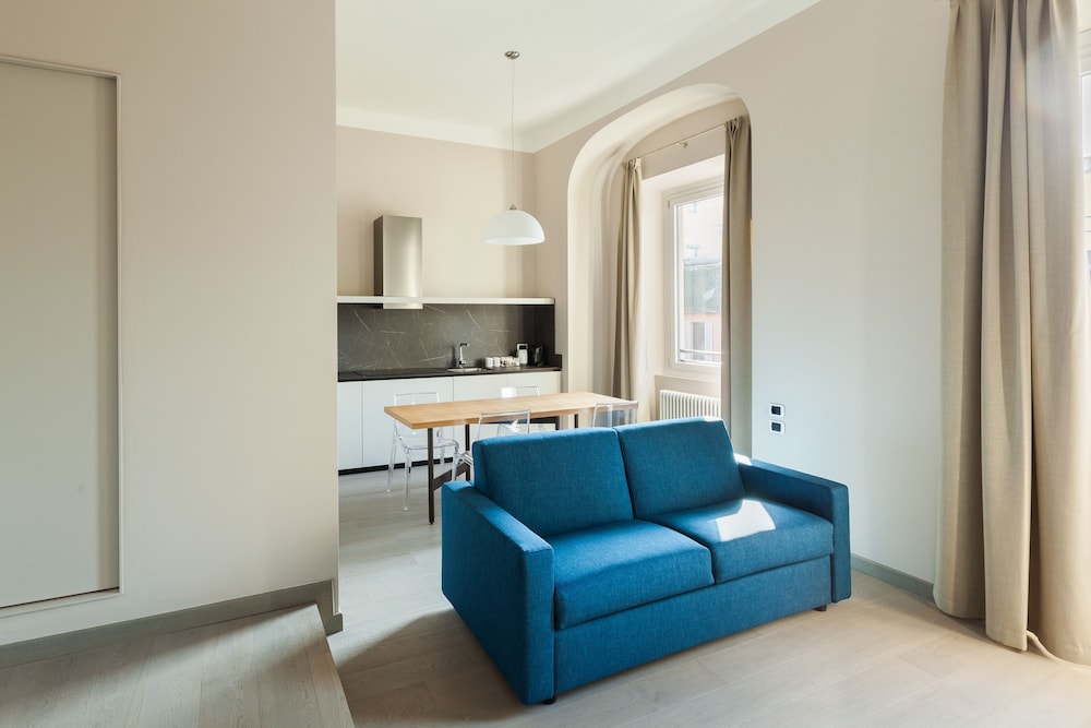 Easyhomes Duomo Suites and Apartments 25/38