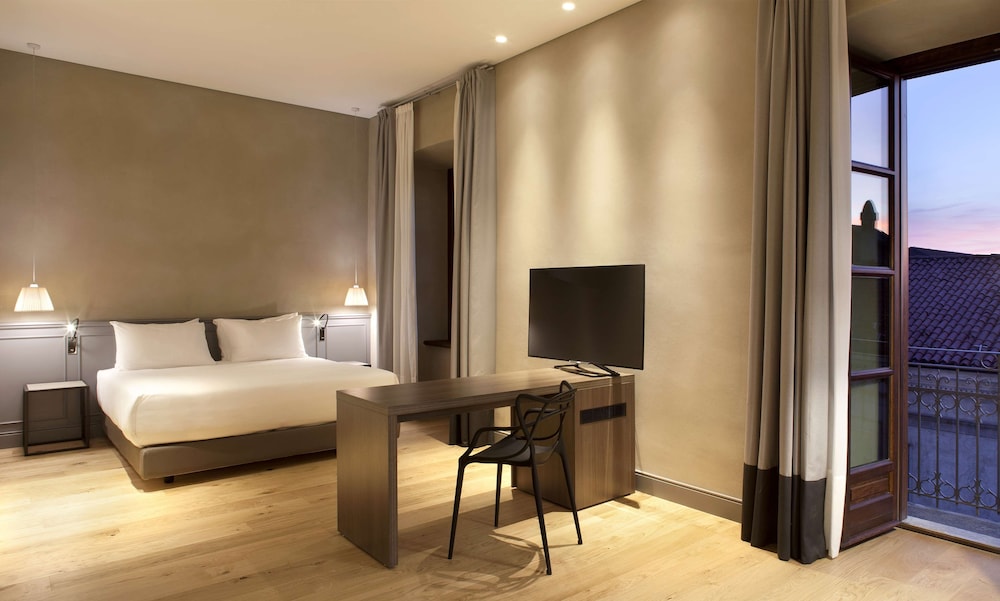 JUNIOR SUITE, WITH EXTRA BED