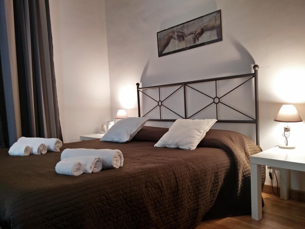 Rome Center Rooms 19/44