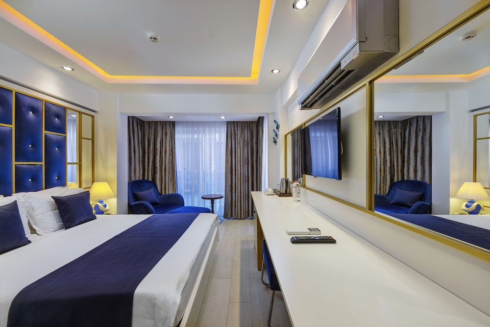 Sea View Hotel 11/50