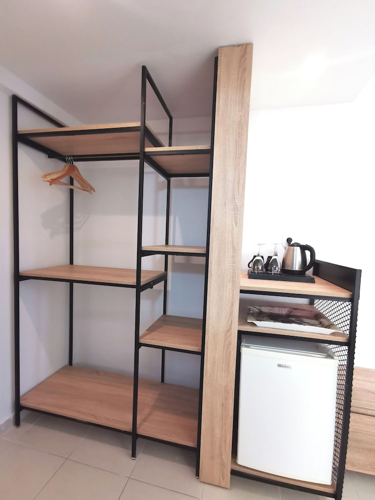 Artemis Studios 20/33