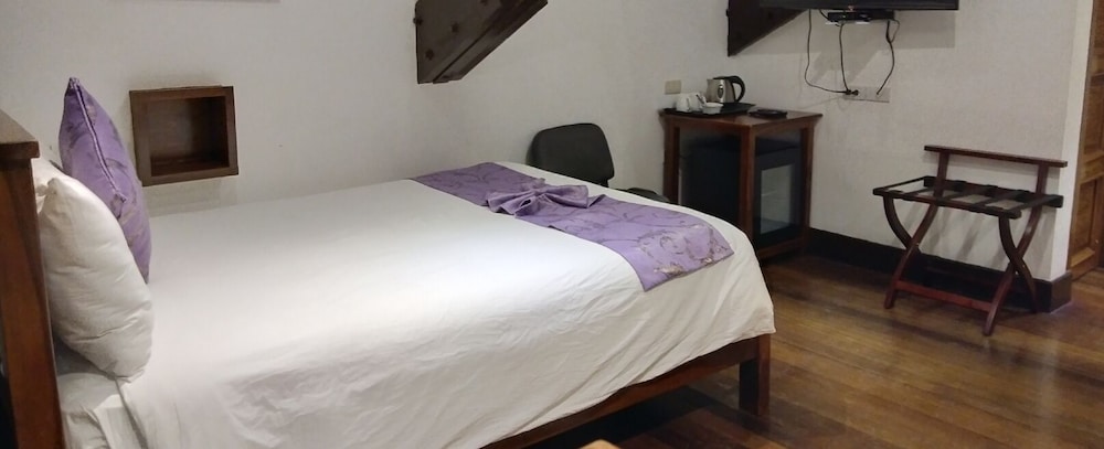 Safari Lodge Baguio By Log Cabin Hotel 28/76