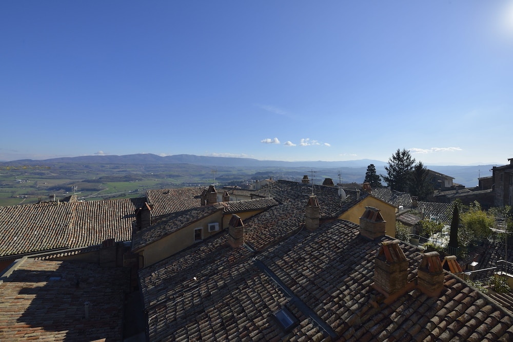 Hotel Fonte Cesia 33/41