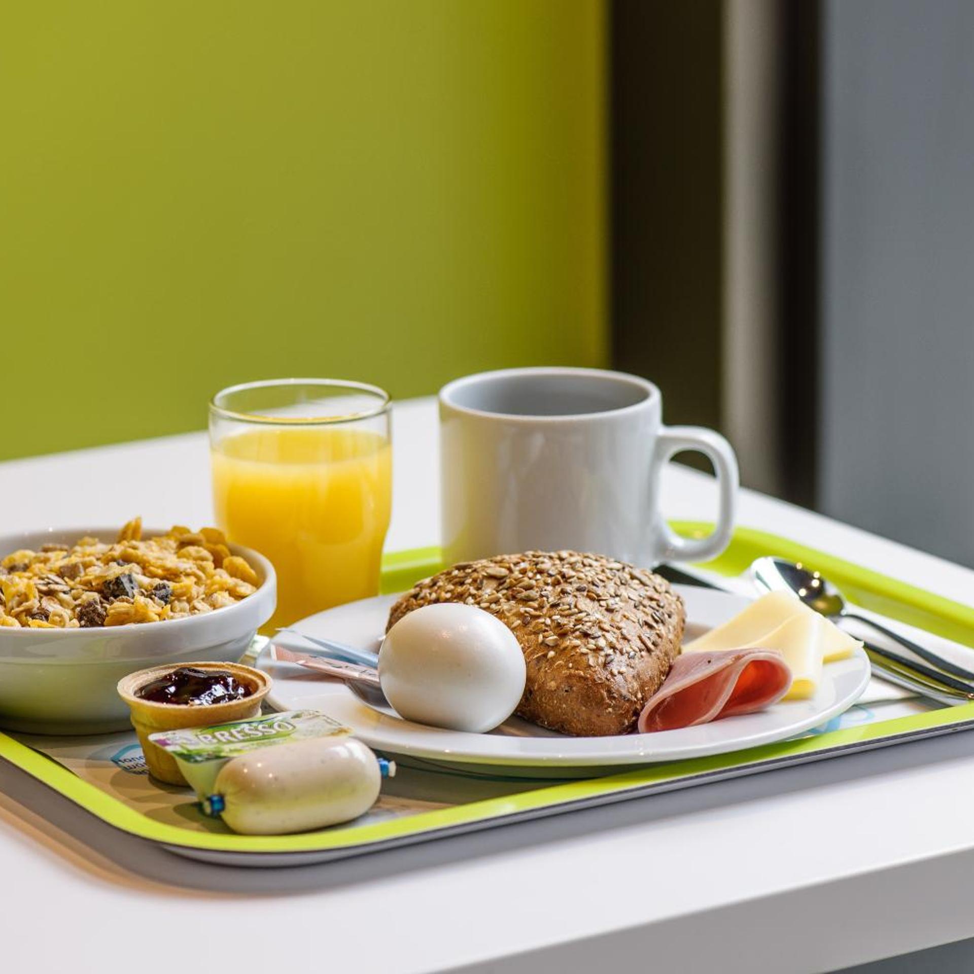 Ibis Budget Salzburg Airport - Self-Check-In 22/29
