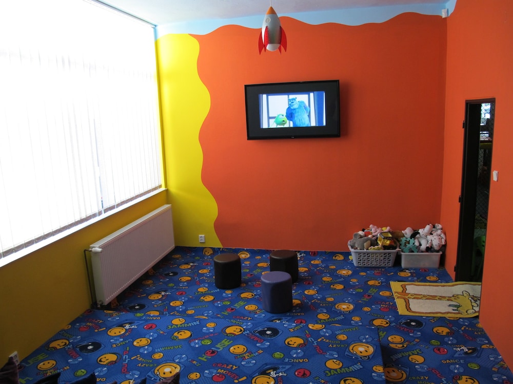Kapitol Hotel 53/62