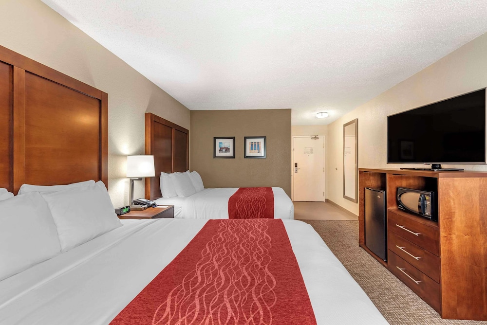 Comfort Inn & Suites Middletown - Franklin 7/33
