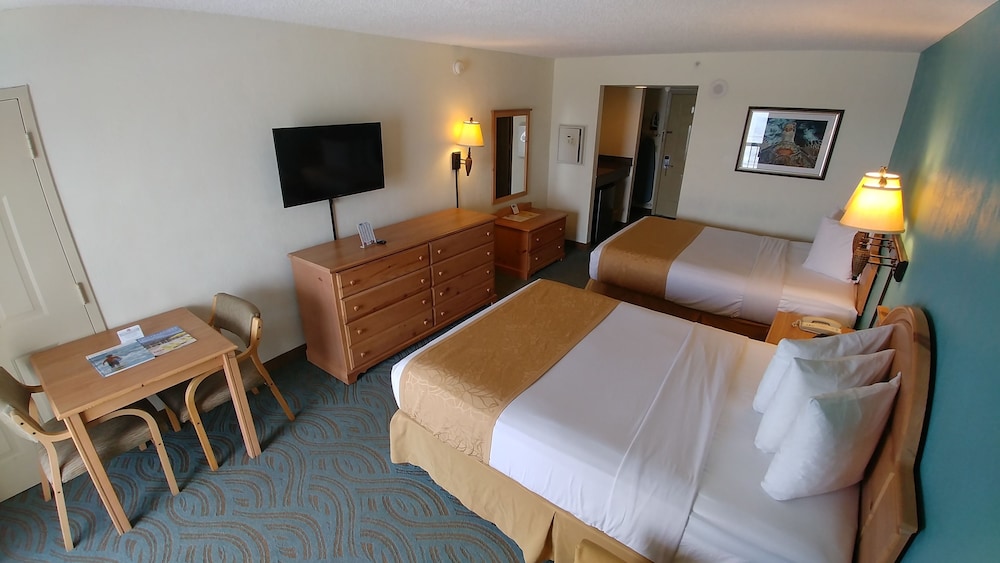 Tropical Winds Resort 20/50