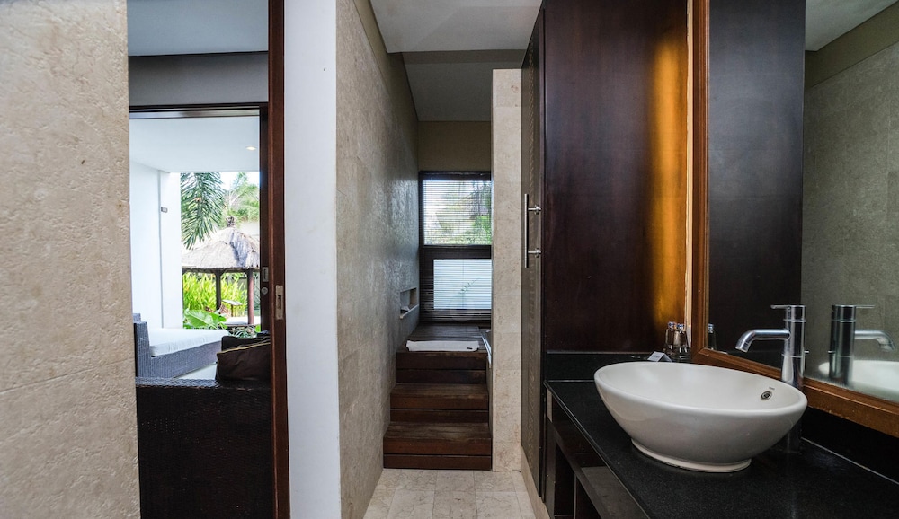 VILLA DIANA BALI 54/55
