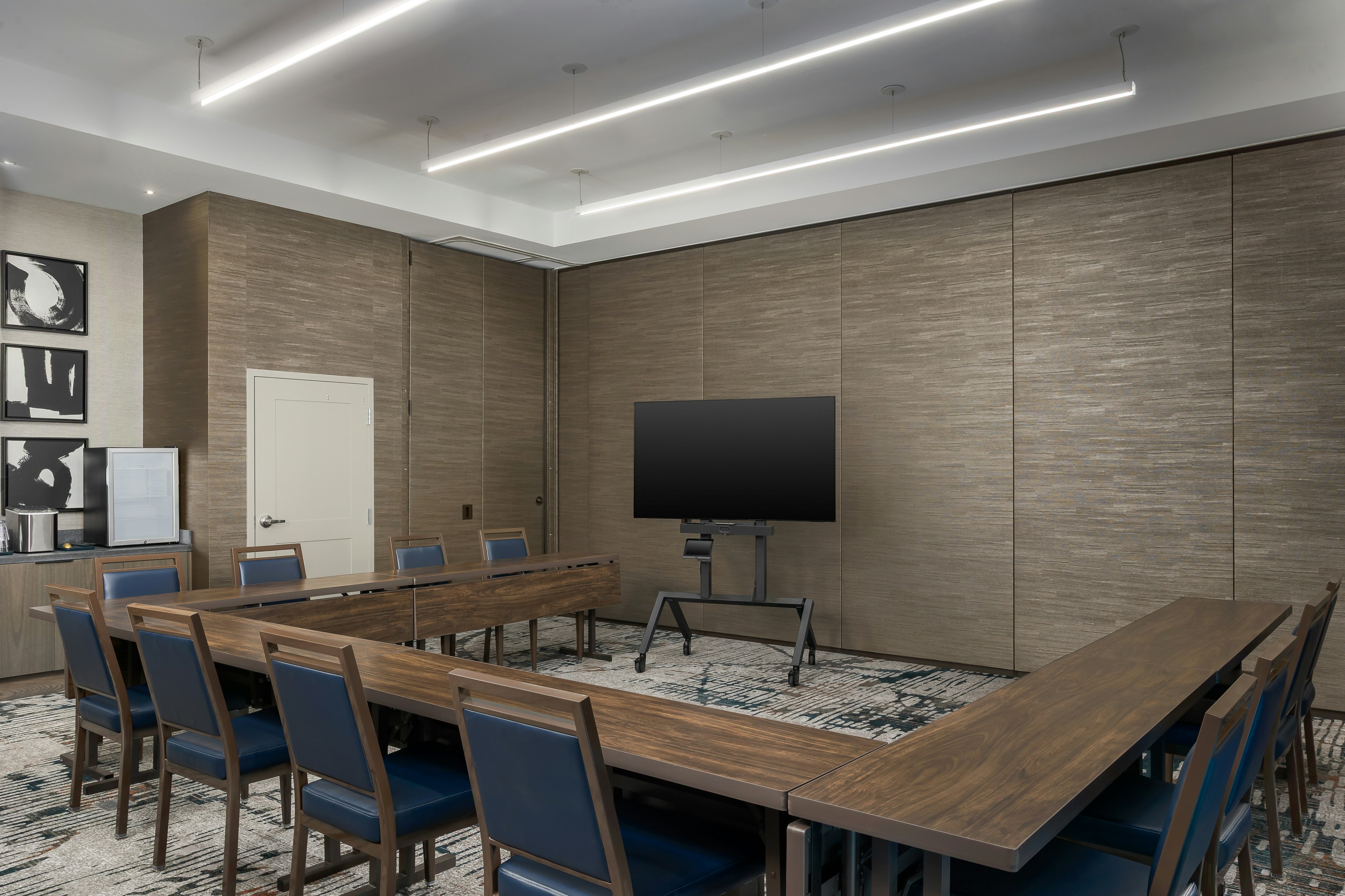 Hotel Avail Rogers, Tapestry Collection by Hilton 43/53