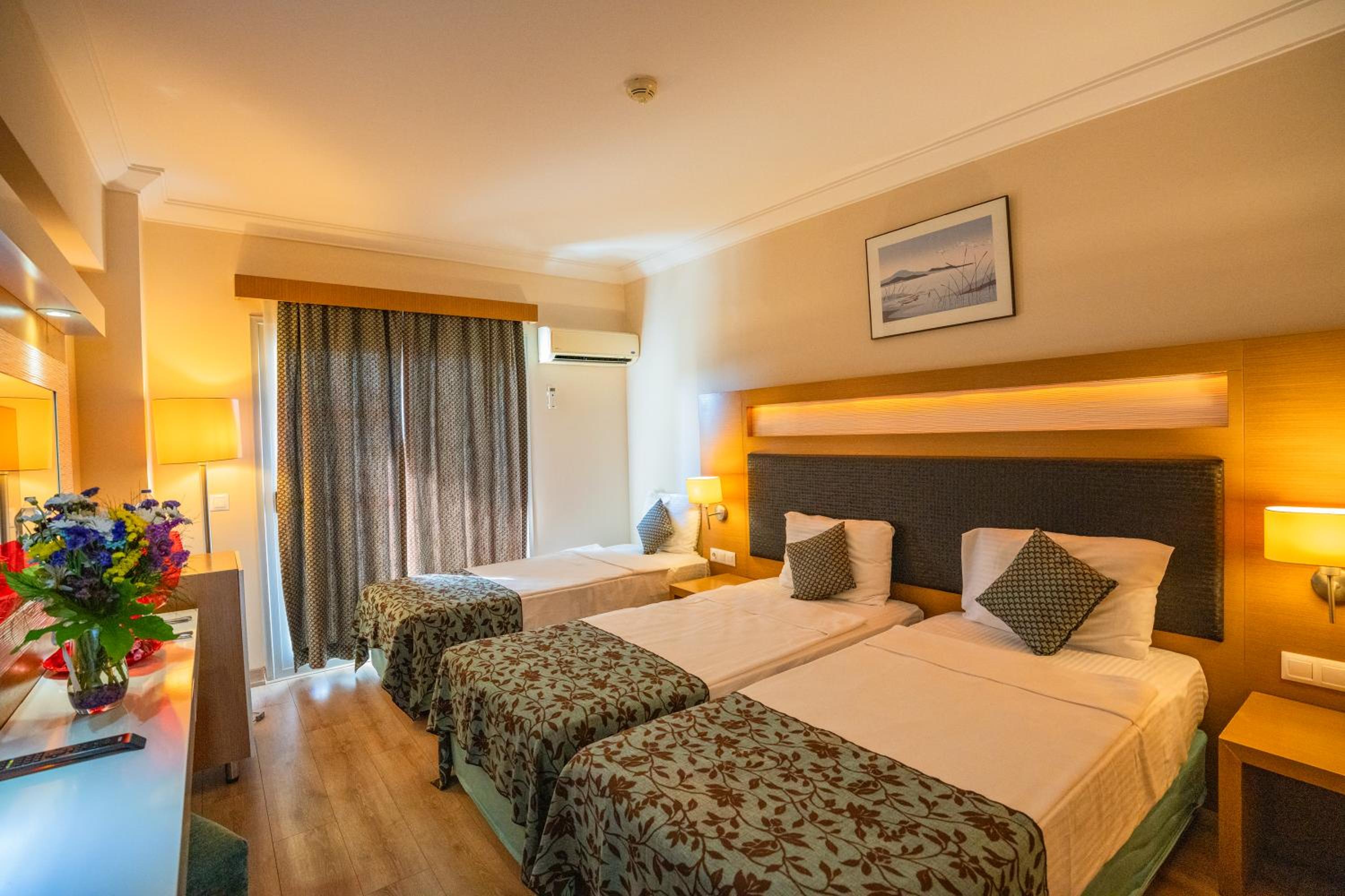 Room, Triple, Marbel Hotel 5/10