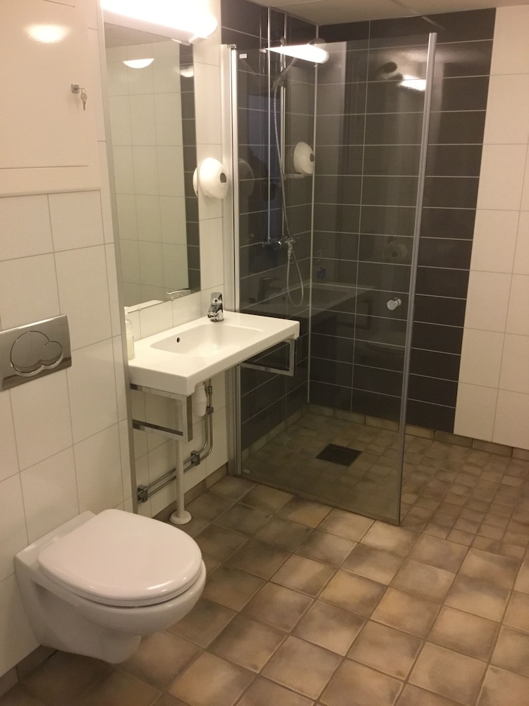 Fast Hotel Svolvaer - Self Service Check In 63/70