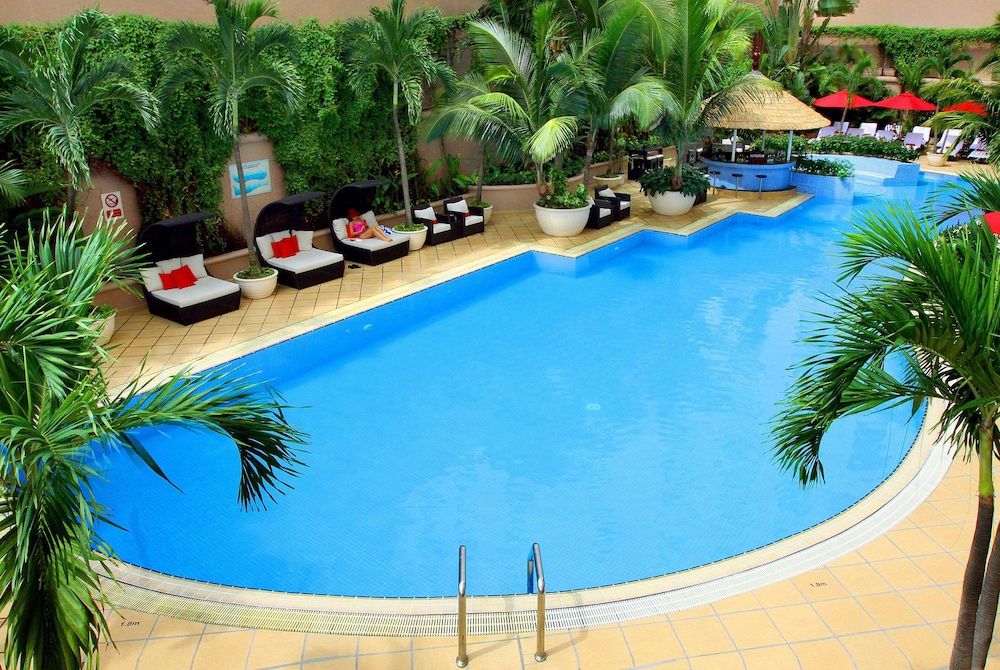 Caravelle Hotel Saigon 76/80