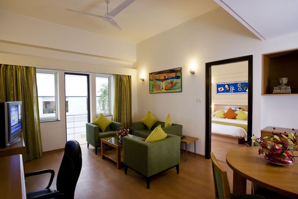 Lemon Tree East Delhi Mall Kaushambi 29/39