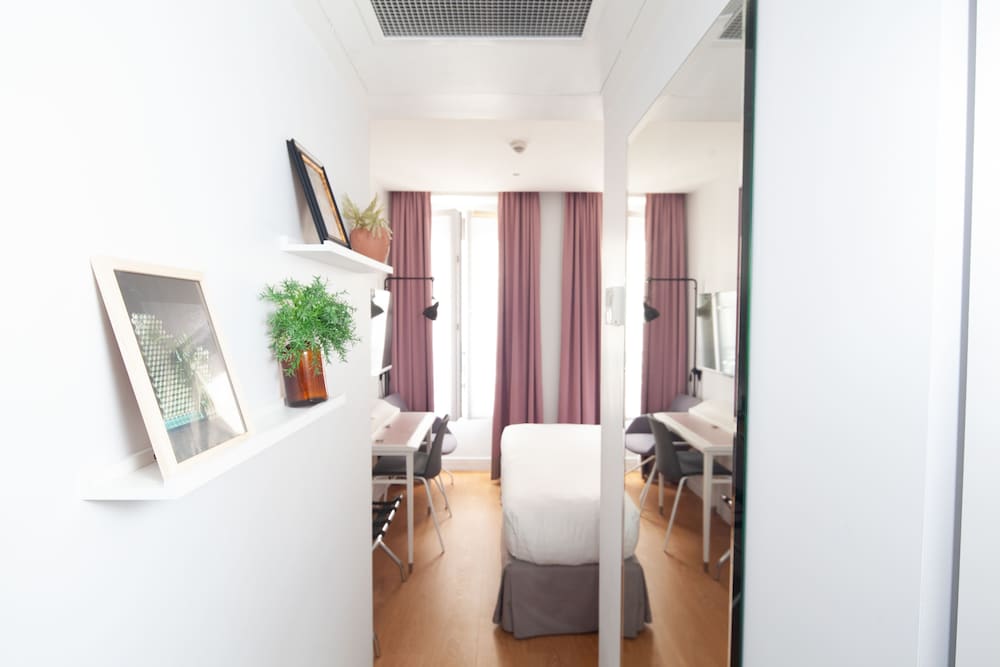 VENDOME SAINT GERMAIN 24/50
